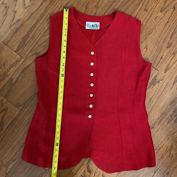 Christie of CA rayon red sleeveless blouse or Vest - Size 14 - Picture 10 of 10